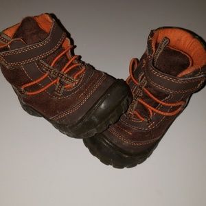 Kids OshKosh boots